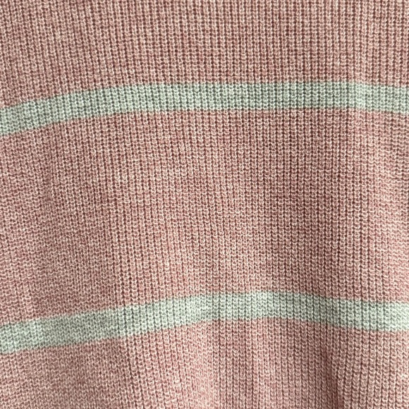 AMERICAN EAGLE Jegging Fit Pink and Light Gray Stripe Sweater Size Large - Picture 6 of 6